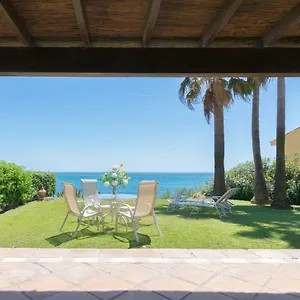 Holiday home Urb Playa Azul 24, Estepona